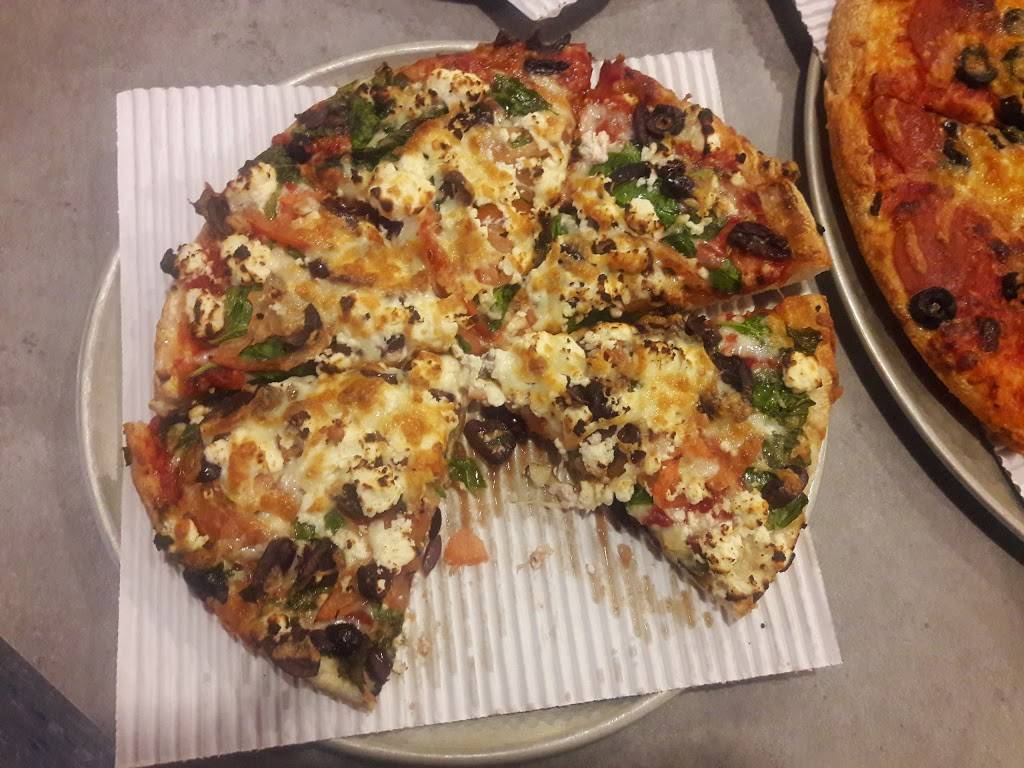 Angelos Pizzeria | meal delivery | 499 Hammond St, Bangor, ME 04401, USA | 2079425553 OR +1 207-942-5553