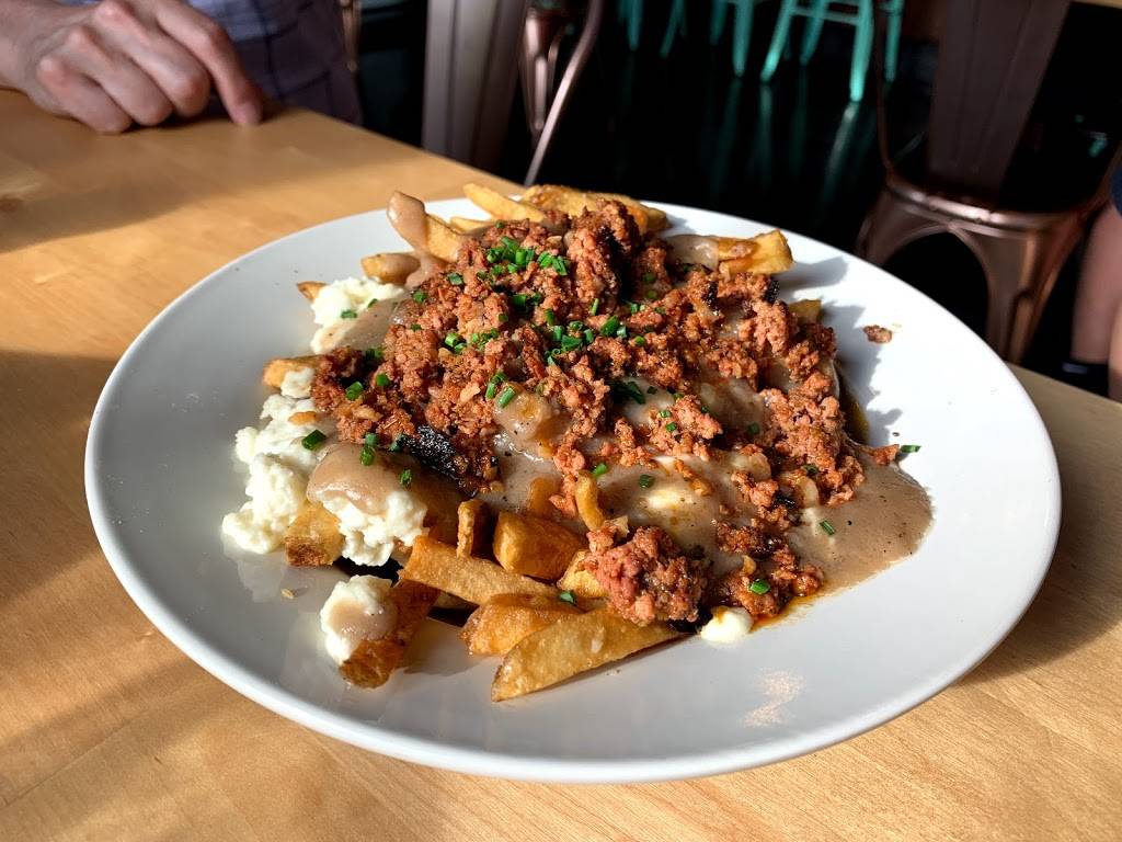 dNB Burgers | restaurant | 22 Elm St, New Bedford, MA 02740, USA | 7742020118 OR +1 774-202-0118