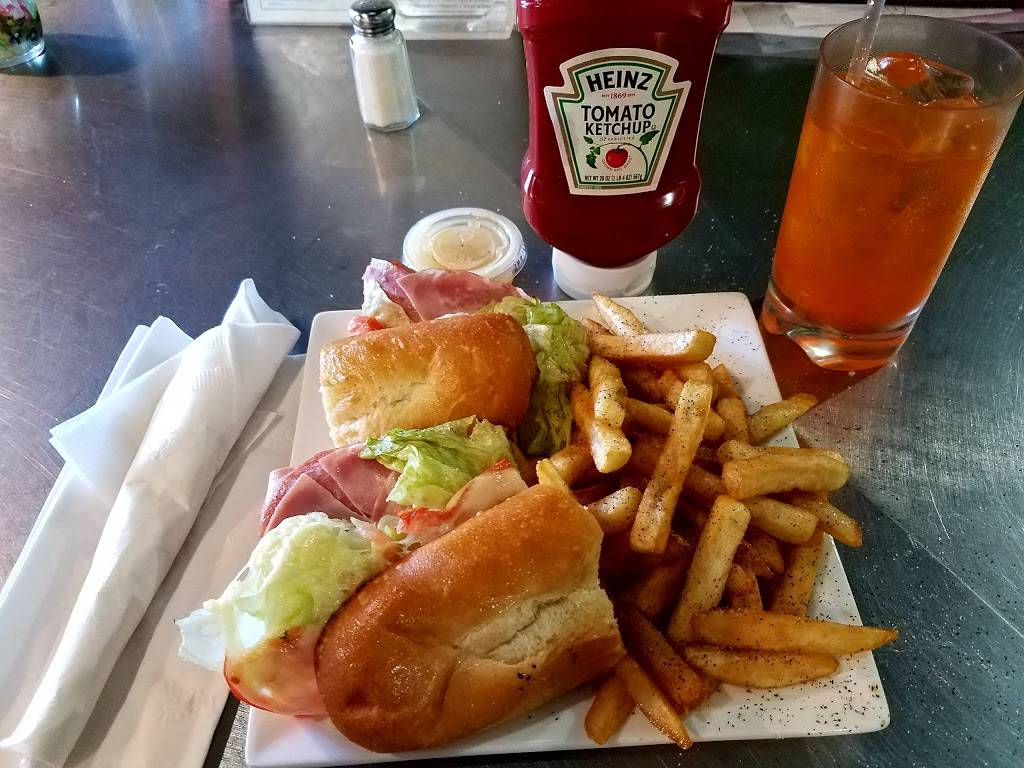 Pal Joeys | restaurant | 1791 S Highland Ave, Clearwater, FL 33756, USA | 7272239183 OR +1 727-223-9183