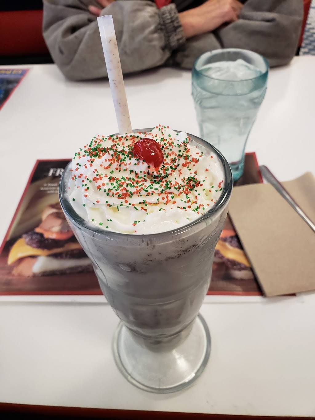 Steak n Shake | restaurant | 2675 N Plainfield Rd, Joliet, IL 60435, USA | 8154399145 OR +1 815-439-9145