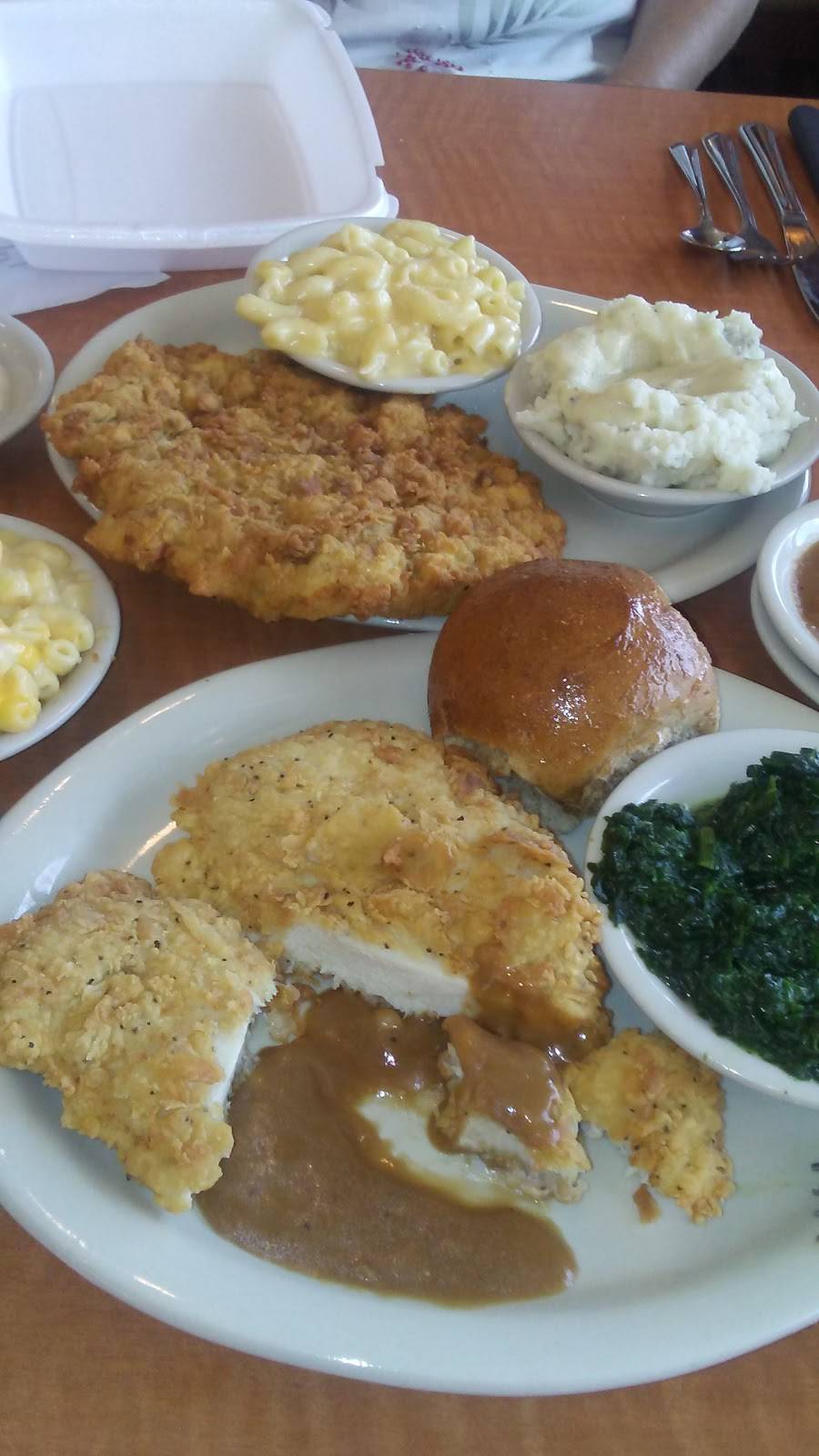 Lubys | restaurant | 803 Castroville Rd, San Antonio, TX 78237, USA | 2104351608 OR +1 210-435-1608