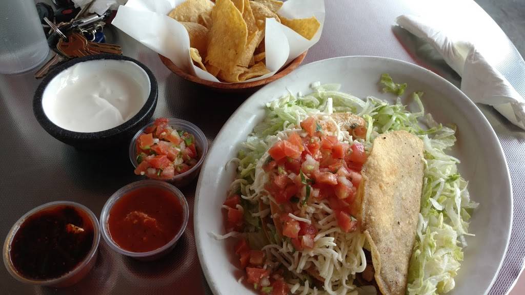 Chelinos | restaurant | 1079 4th St, Santa Rosa, CA 95404, USA | 7075717478 OR +1 707-571-7478