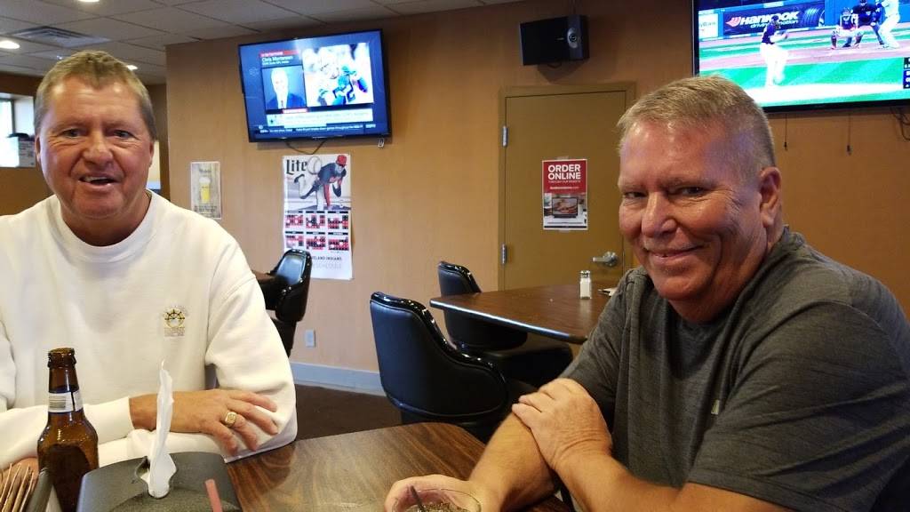 Vienna Ale House | restaurant | 4357 Warren - Sharon Rd, Vienna, OH 44473, USA | 3303949925 OR +1 330-394-9925