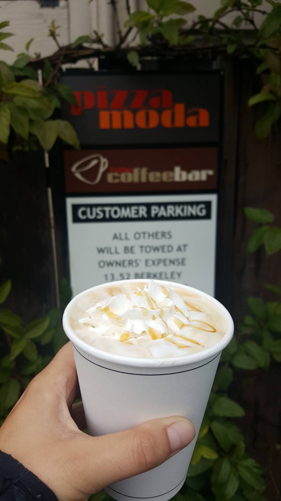 Fellini | restaurant | 1401 University Ave, Berkeley, CA 94702, USA | 5108415200 OR +1 510-841-5200