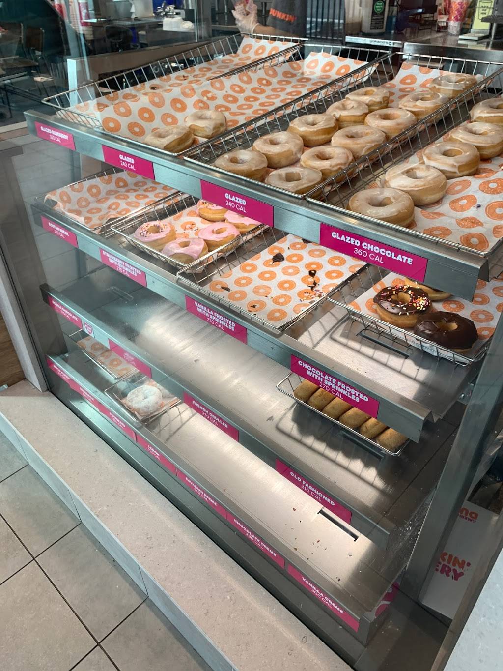 Dunkin | bakery | 865 W Mitchell Hammock Rd Suite 1021, Oviedo, FL 32765, USA | 4075428944 OR +1 407-542-8944