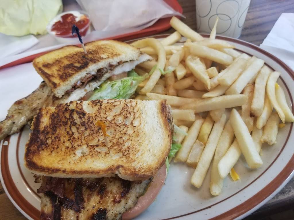 Cozy Corner Drive In | restaurant | 426 N Harbor Blvd, Santa Ana, CA 92703, USA | 7145543240 OR +1 714-554-3240