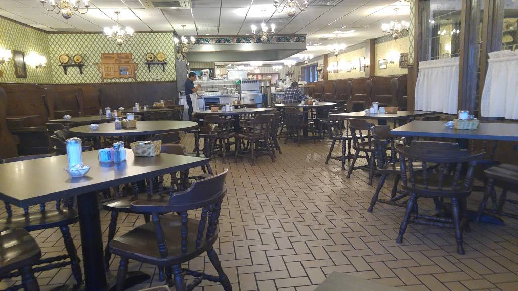 Country Kitchen | restaurant | 446 Central Ave, Highland Park, IL 60035, USA | 8474327500 OR +1 847-432-7500