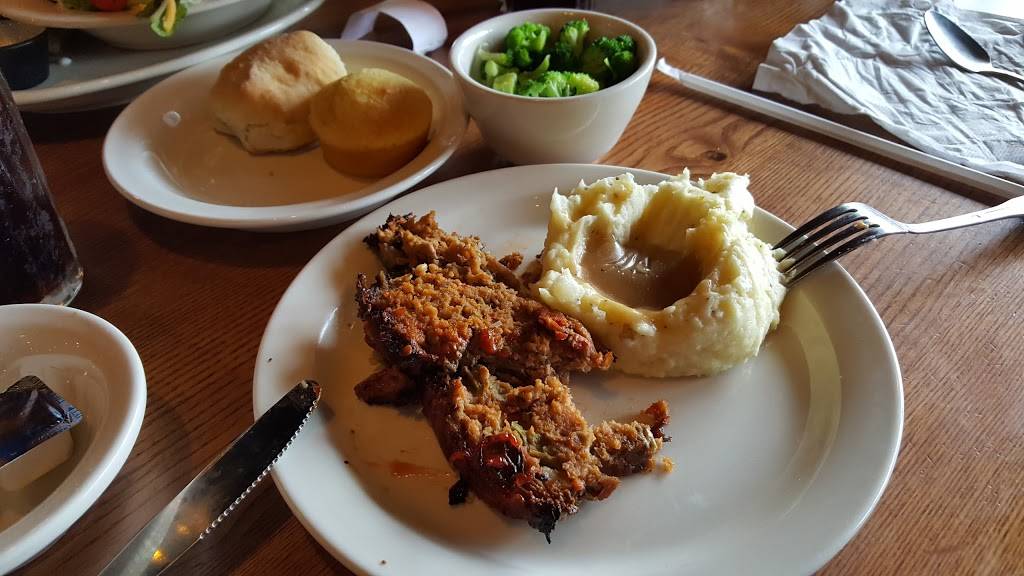 Cracker Barrel Old Country Store | restaurant | 98 NE Hwy.410, San Antonio, TX 78216, USA | 2105258110 OR +1 210-525-8110