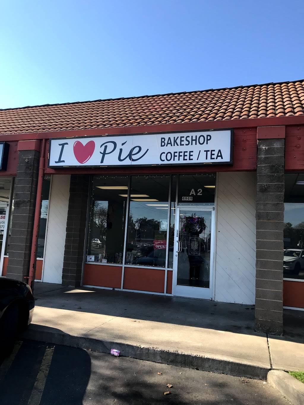 I Love Pie | restaurant | 4949 Marconi Ave a2, Carmichael, CA 95608, USA | 9169697791 OR +1 916-969-7791