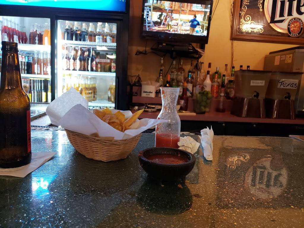 El Salto | restaurant | Golden Gate Plaza, Maumee, OH 43537, USA | 4198870211 OR +1 419-887-0211