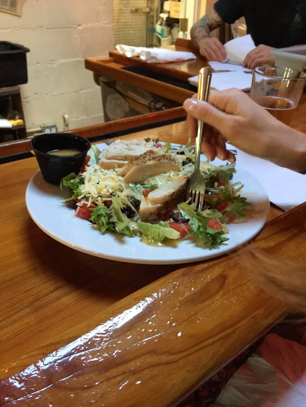 Mount Dora Brewing | restaurant | 405 S Highland St, Mt Dora, FL 32757, USA | 3527351111 OR +1 352-735-1111