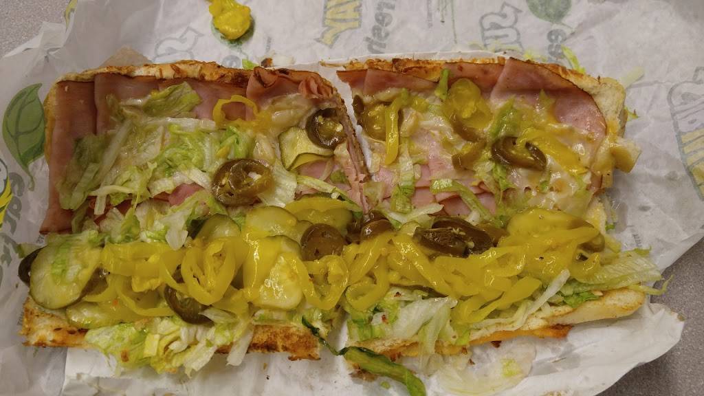 Subway Restaurants | restaurant | 6684 Dixie Hwy, Village of Clarkston, MI 48346, USA | 2486251162 OR +1 248-625-1162