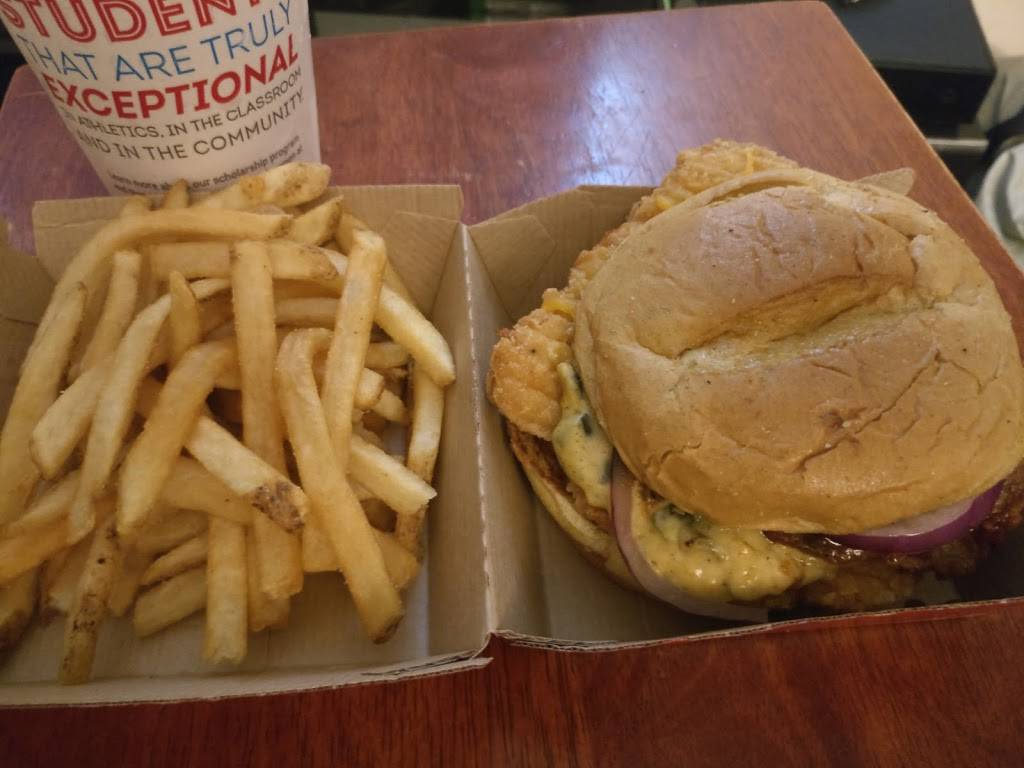 Wendys | restaurant | 5998 Stage Rd, Bartlett, TN 38134, USA | 9013866190 OR +1 901-386-6190