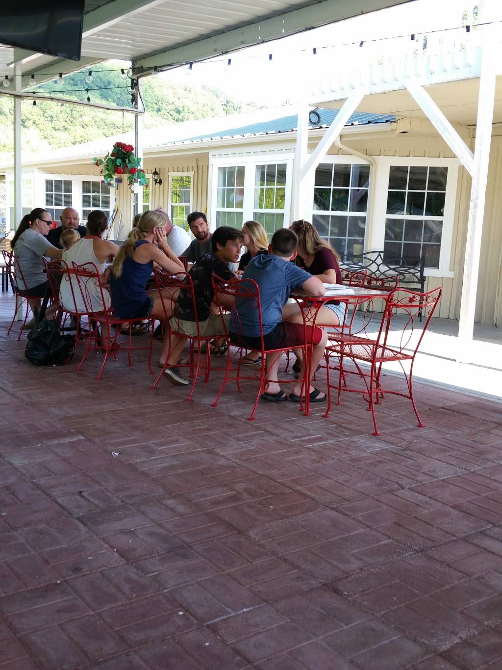 The Galley Restaurant at Edgar Evins Marina | restaurant | 2100 Edgar Evins State Park Rd, Silver Point, TN 38582, USA | 9318582424 OR +1 931-858-2424