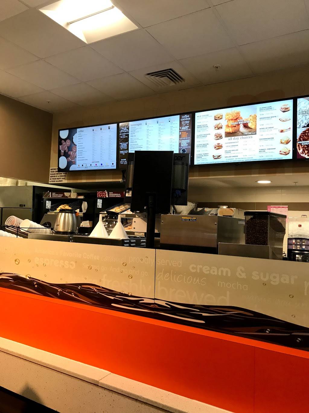 Dunkin | bakery | 486 N Orange Ave Suite 5, Orlando, FL 32801, USA | 4076747385 OR +1 407-674-7385