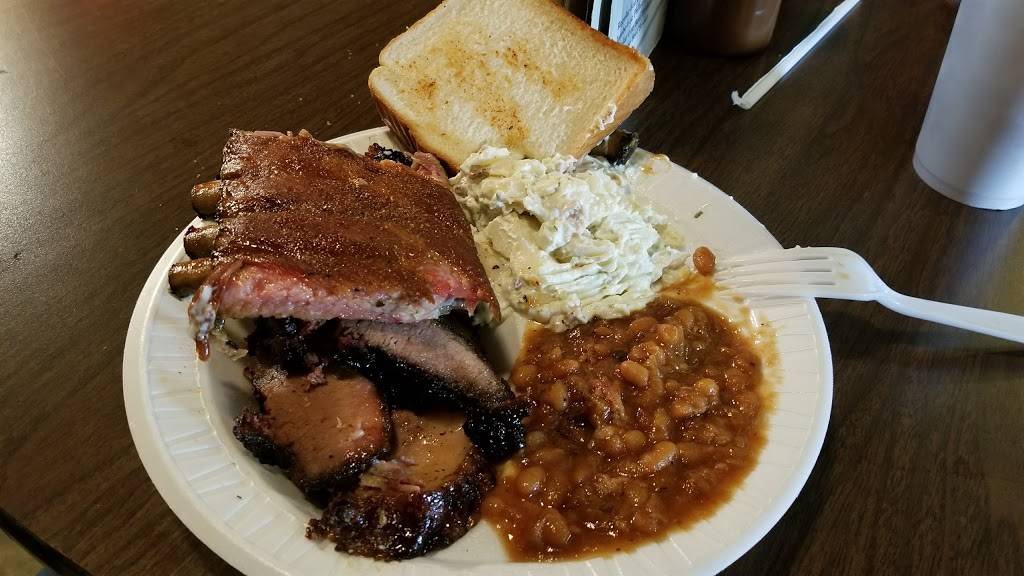 Hanks #1 BBQ | restaurant | 5809 US-45, Columbus, MS 39705, USA | 6623274233 OR +1 662-327-4233