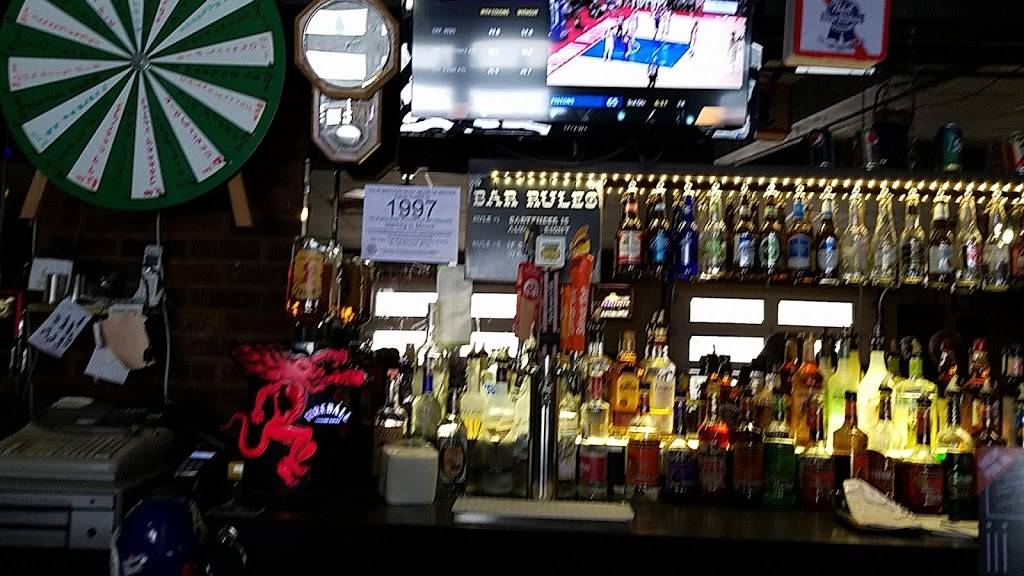 LUMBERYARD GRUB AND PUB | restaurant | 26700 Schoenherr Rd, Warren, MI 48089, USA | 5867767775 OR +1 586-776-7775