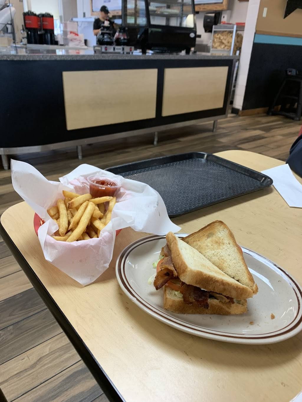 Diamond W | restaurant | 503 S Mechanic St, El Campo, TX 77437, USA | 9795436482 OR +1 979-543-6482