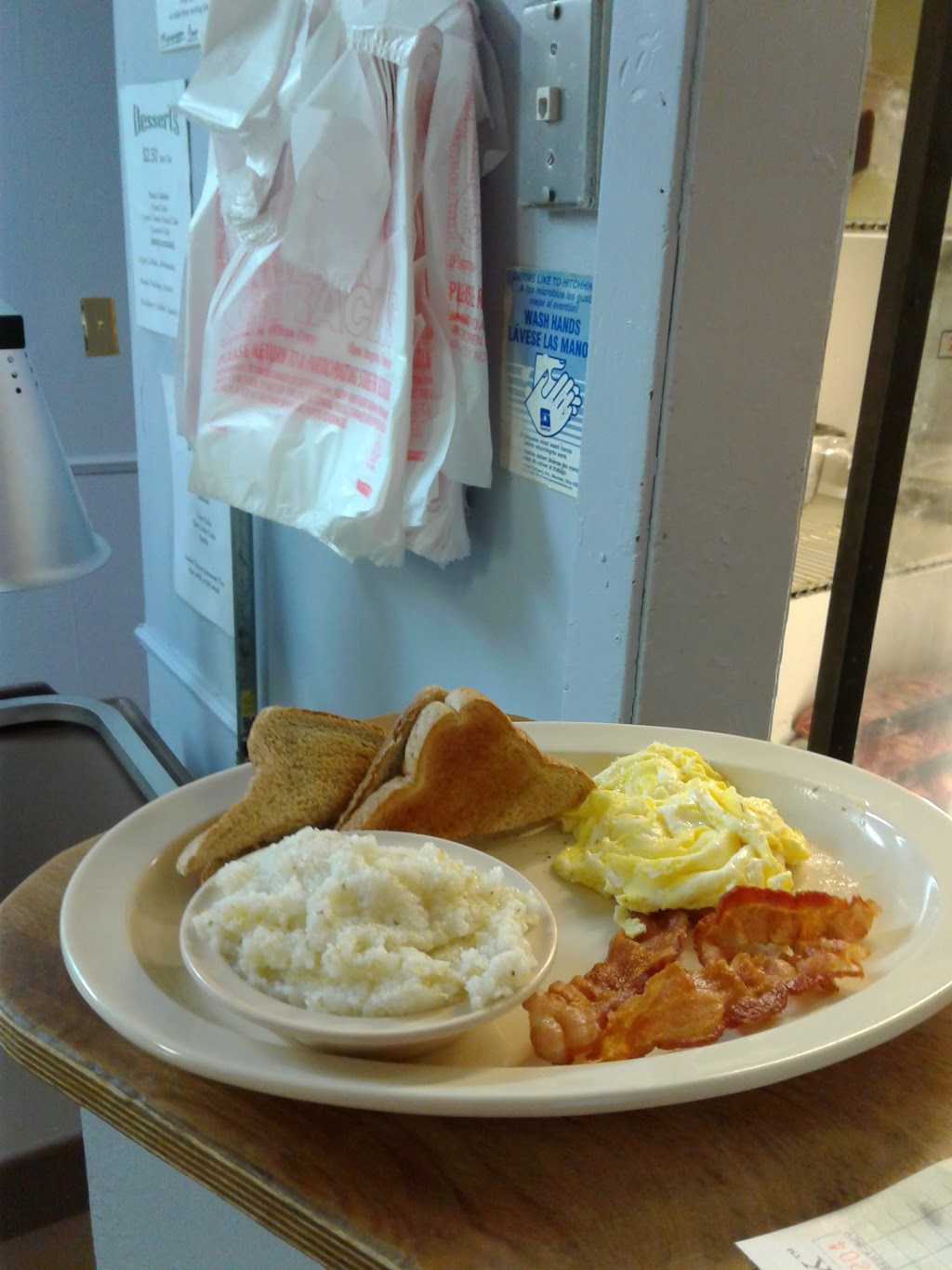 Country Platter Restaurant | restaurant | 700 Ruby St, Cleveland, MS 38732, USA | 6628467051 OR +1 662-846-7051