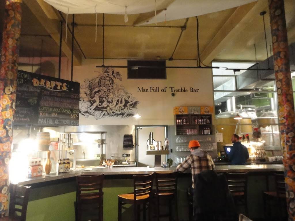 Dock Street Brewing Co | restaurant | 701 S 50th St, Philadelphia, PA 19143, USA | 2157262337 OR +1 215-726-2337