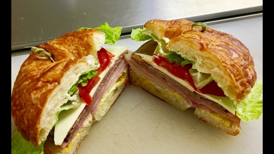 The Hot Box | restaurant | 20R W Robert Toombs Ave, Washington, GA 30673, USA | 7066784269 OR +1 706-678-4269