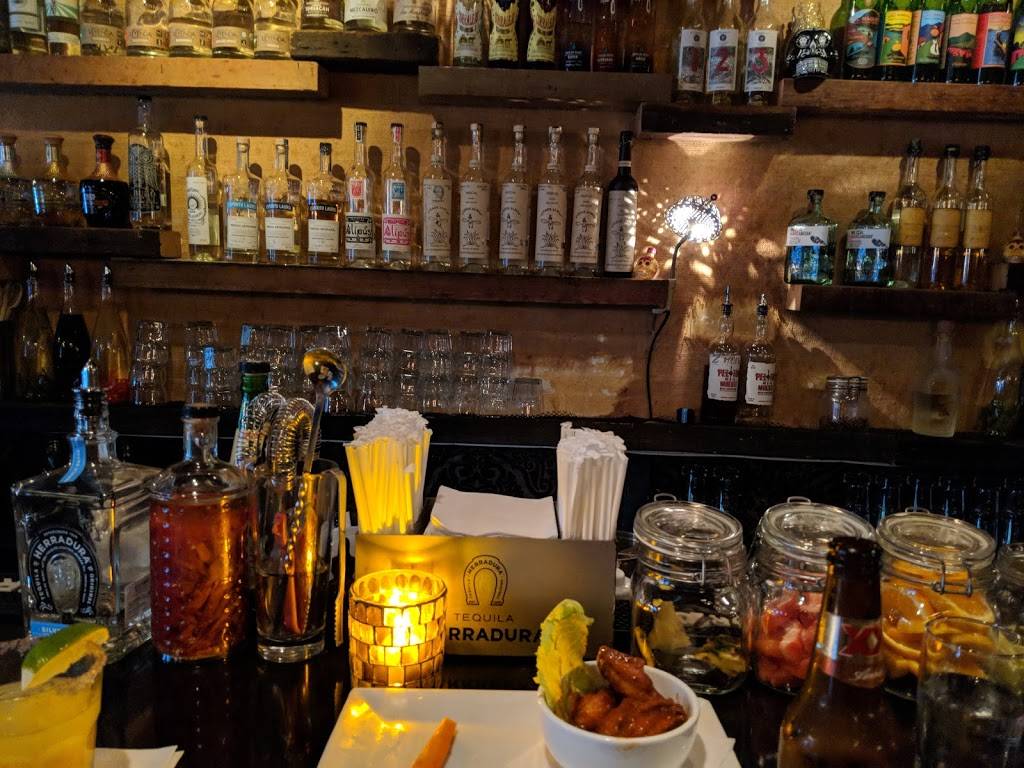 Mesa Coyoacan | restaurant | 372 Graham Ave, Brooklyn, NY 11211, USA | 7187828171 OR +1 718-782-8171