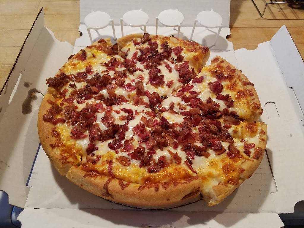 Waynes Pizza | restaurant | 34197 US-45, Third Lake, IL 60030, USA | 8472232441 OR +1 847-223-2441