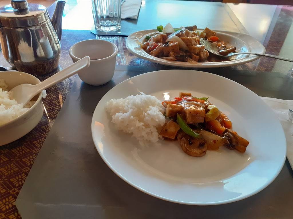 Wedgwood II Vegetarian Thai | restaurant | 420 Broadway E #5010, Seattle, WA 98102, USA | 2067240655 OR +1 206-724-0655