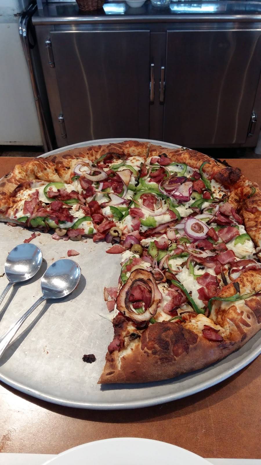 Resto Sean&Bruce | restaurant | 4564 Boulevard Saint Joseph O, Saint-Nicéphore, QC J2A 1B6, Canada | 8194751999 OR +1 819-475-1999