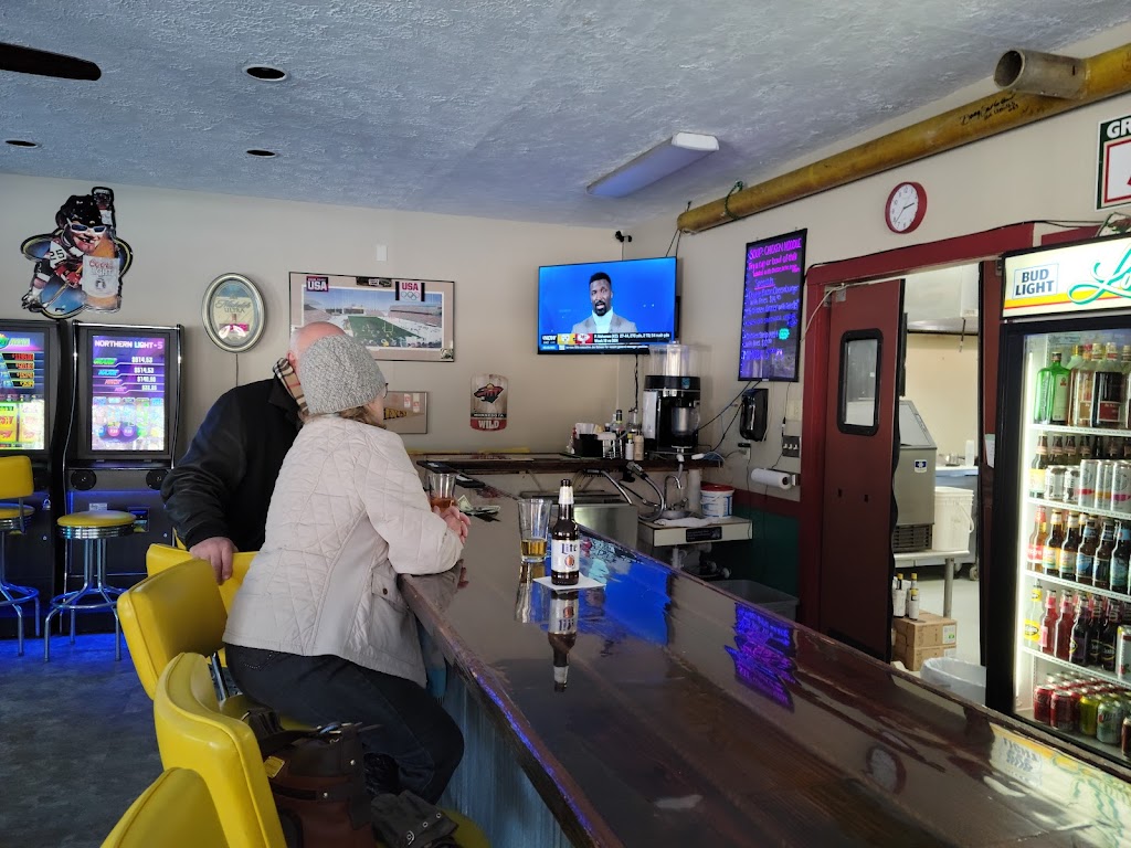 Louies Bar and Bites | restaurant | 10583 Gresylon Dr, Hayward, WI 54843, USA | 7159343276 OR +1 715-934-3276