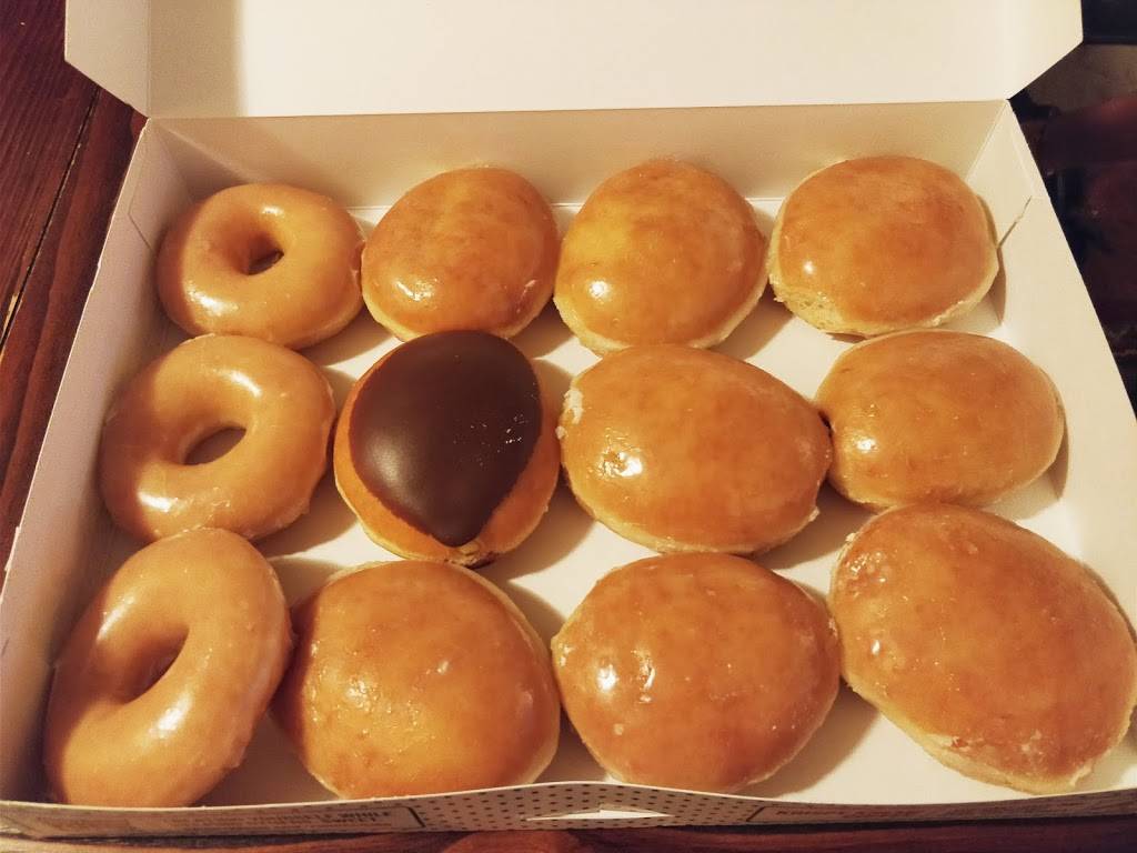 Krispy Kreme TEMP CLOSURE | bakery | 200 Tanger Outlets Blvd Suite 709, Pooler, GA 31322, USA | 9124500450 OR +1 912-450-0450