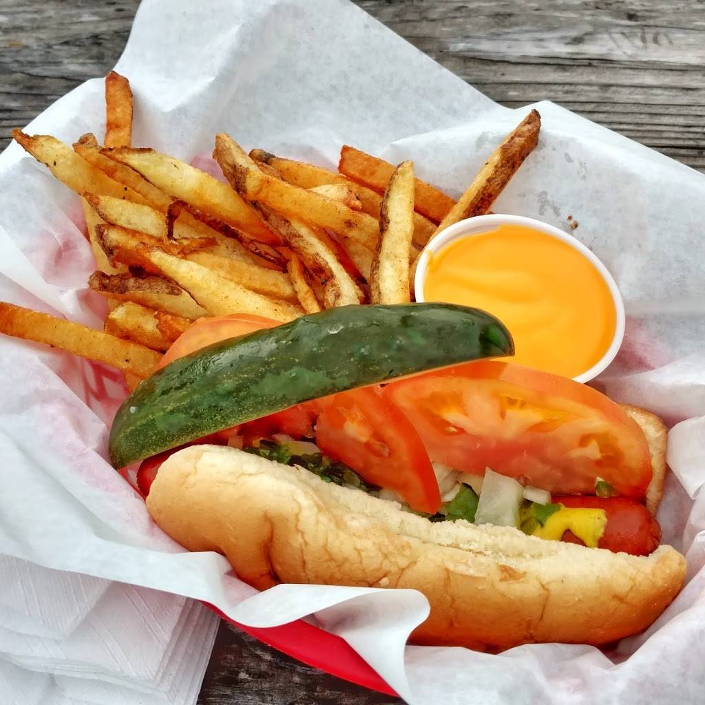 Bob-Os Hot Dogs | restaurant | 8258 W Irving Park Rd, Chicago, IL 60634, USA | 7736259840 OR +1 773-625-9840