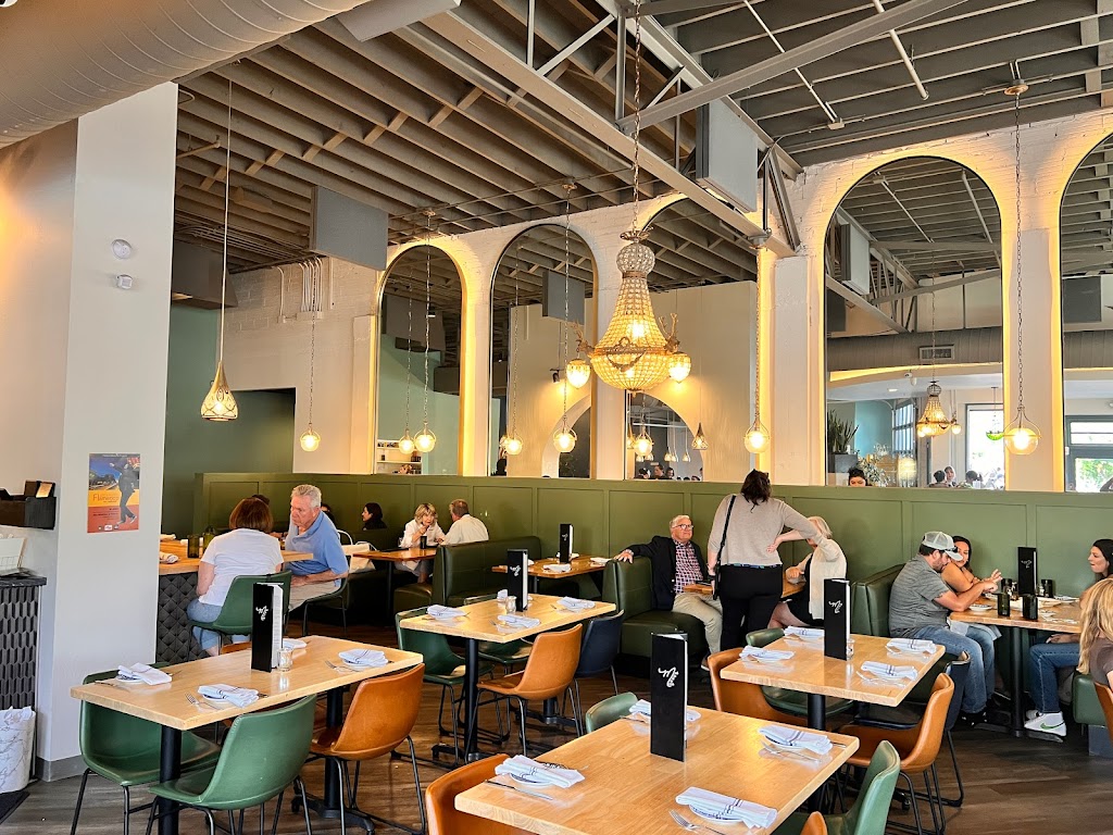 Mtuccis Bar Roma | restaurant | 3222 Central Ave SE, Albuquerque, NM 87106, USA | 5055083948 OR +1 505-508-3948