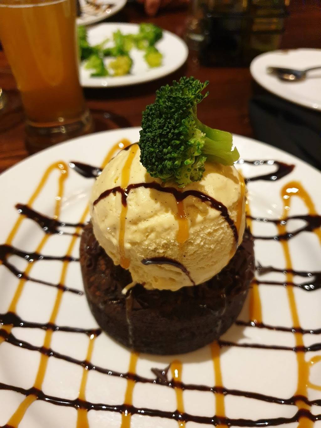 LongHorn Steakhouse | meal takeaway | 16689 W 119th St, Olathe, KS 66061, USA | 9137647444 OR +1 913-764-7444