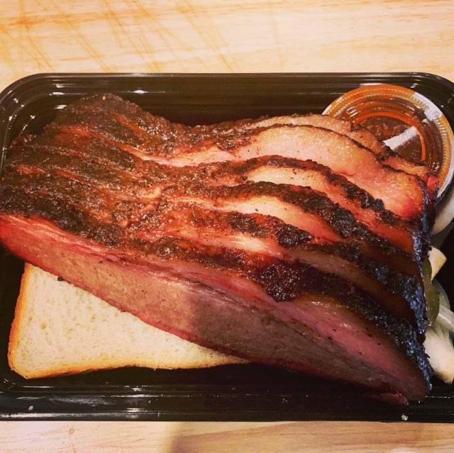 317 BBQ | restaurant | 6320 Guilford Ave, Indianapolis, IN 46220, USA | 3177440025 OR +1 317-744-0025