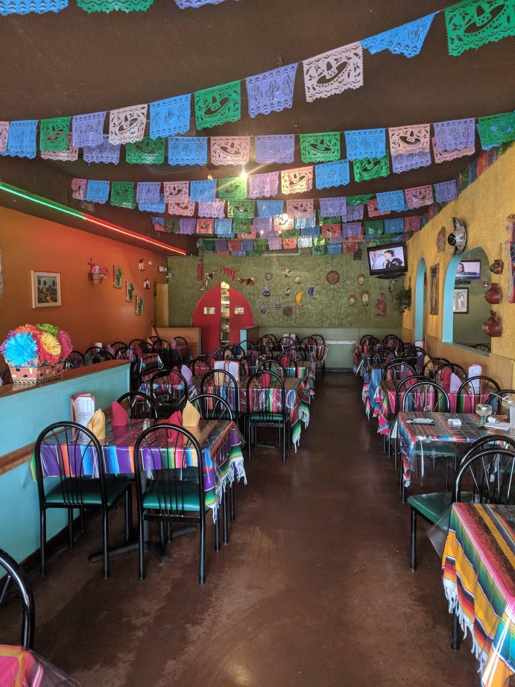 El Coyote Loco | restaurant | 3545 Merrick Rd, Seaford, NY 11783, USA | 5167859087 OR +1 516-785-9087