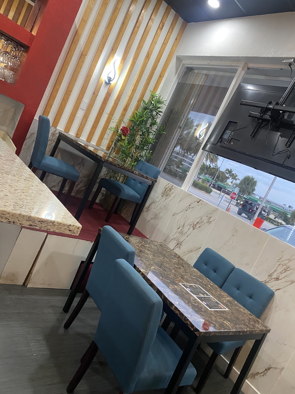 JBs Resto & Pizza | restaurant | 18138 NW 2nd Ave, Miami, FL 33169, USA | 3056273927 OR +1 305-627-3927