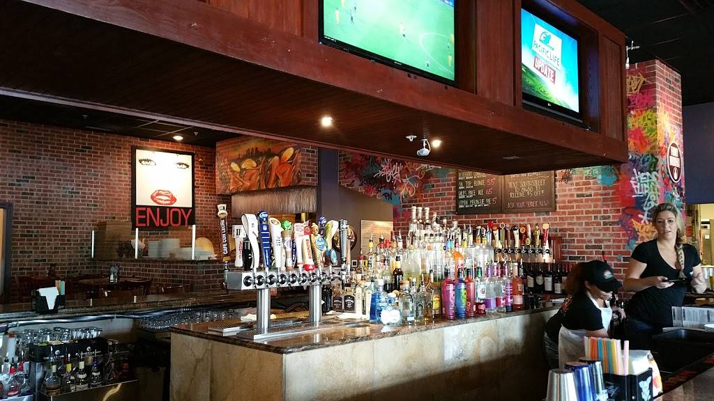 South Street | restaurant | 1410 Pine Ridge Rd, Naples, FL 34108, USA | 2394359333 OR +1 239-435-9333