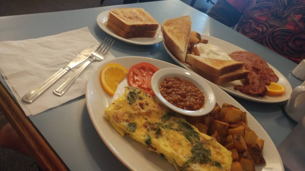 Brantford Family Restaurant | restaurant | 669 Colborne St, Brantford, ON N3S 3M8, Canada | 5193041604 OR +1 519-304-1604