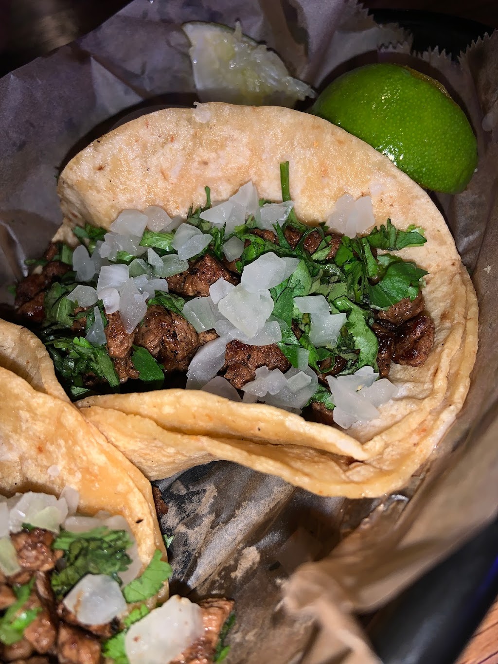 Mambo Room | restaurant | 2701 W Jefferson Blvd, Fort Wayne, IN 46802, USA | 2604499761 OR +1 260-449-9761