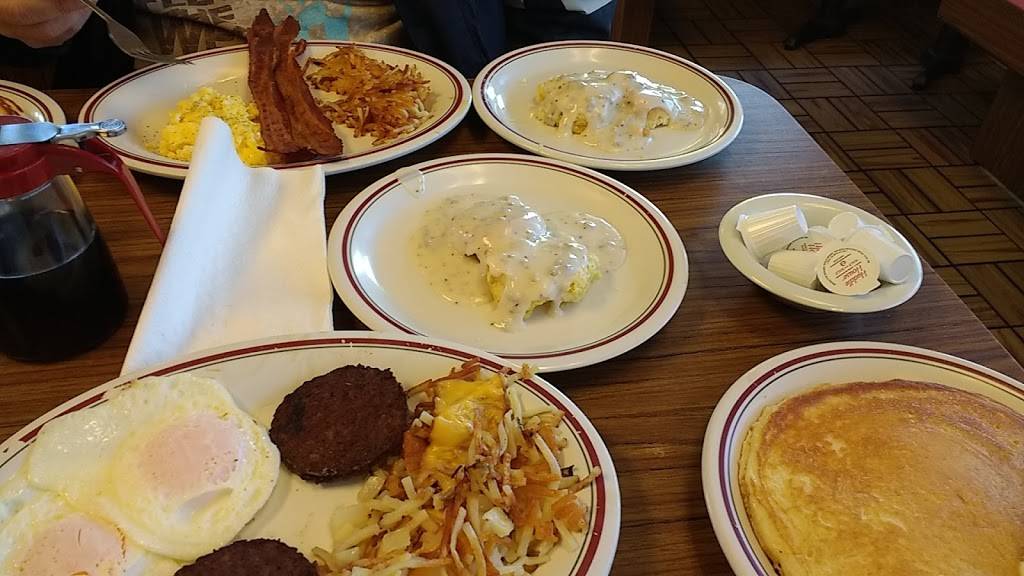 Huddle House | restaurant | 42 Asheville Hwy, Brevard, NC 28712, USA | 8288842726 OR +1 828-884-2726