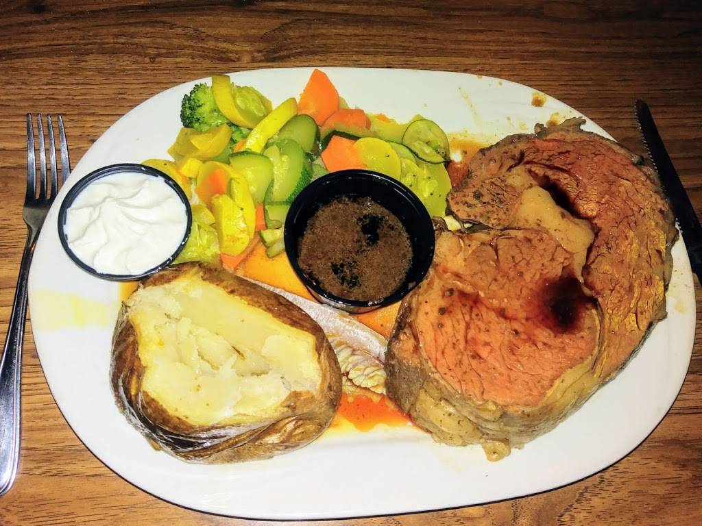 Robertos Log Cabin Restaurant | restaurant | 383 Trumbull Hwy, Lebanon, CT 06249, USA | 8604567663 OR +1 860-456-7663