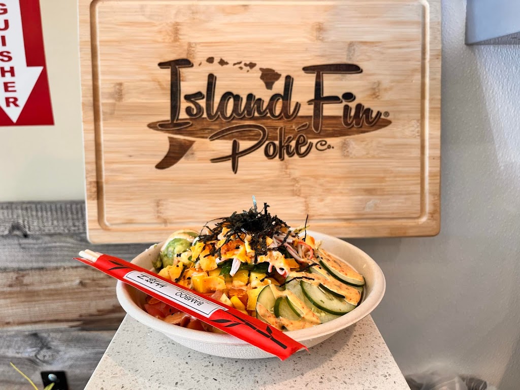 Island Fin Poké Company - Panama City Beach | restaurant | 15500 Panama City Beach Pkwy Suite 320, Panama City Beach, FL 32413, USA | 8509195656 OR +1 850-919-5656