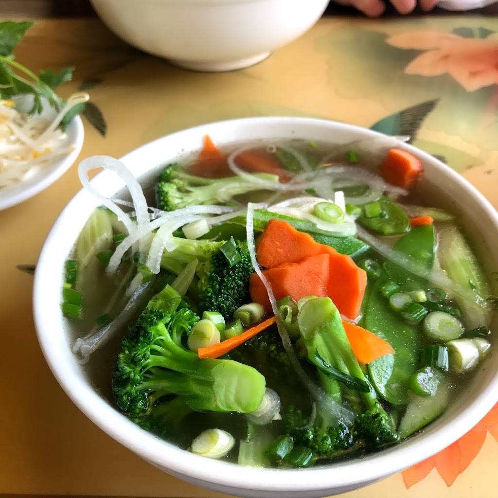 Pho Dong Huong Restaurant | restaurant | 9050 W 58th Ave, Arvada, CO 80002, USA | 3034223388 OR +1 303-422-3388