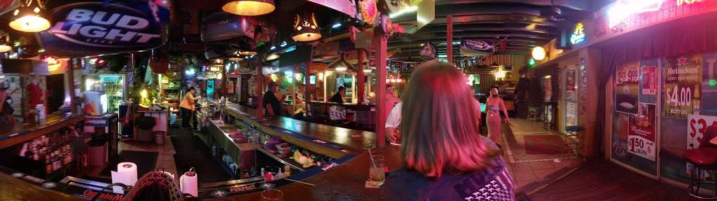 Froggys | restaurant | 3620 Stringfellow Rd, St James City, FL 33956, USA | 2392833773 OR +1 239-283-3773