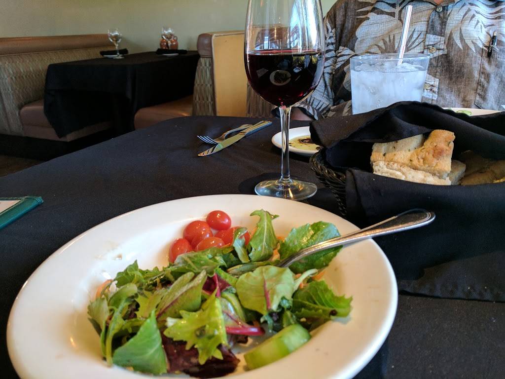 Francescas Italian Kitchen | restaurant | 31165 Temecula Pkwy, Temecula, CA 92592, USA | 9513033300 OR +1 951-303-3300