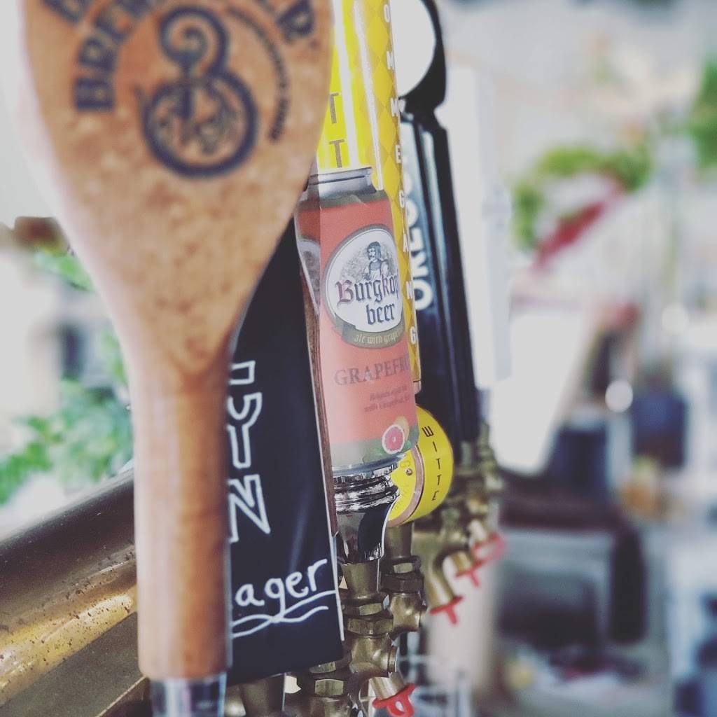 Social Play Haus | cafe | 200 Express St Suite 100, Plainview, NY 11803, USA | 5162006444 OR +1 516-200-6444