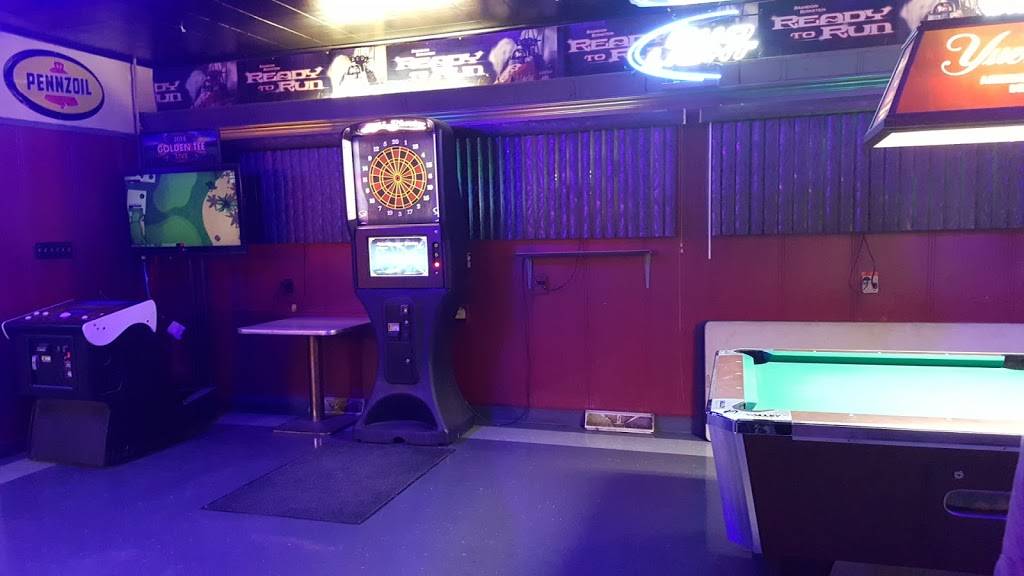 Six Packs Bar & Grill | restaurant | 3708 Ellwood Rd, New Castle, PA 16101, USA | 7249249724 OR +1 724-924-9724