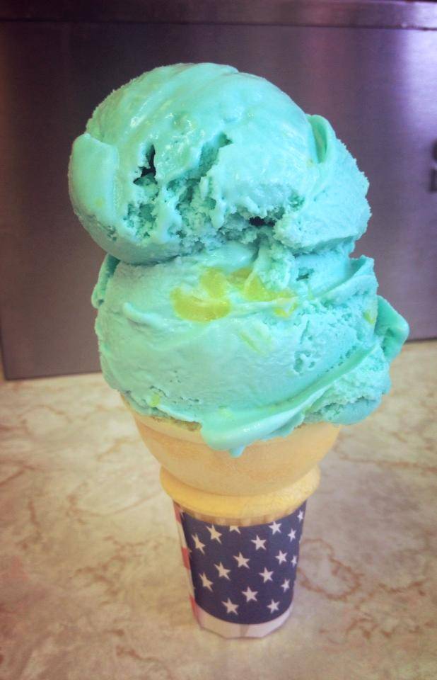 Yorkies Grille & Custard | restaurant | 1368 PA-285, Linesville, PA 16424, USA | 7249272057 OR +1 724-927-2057