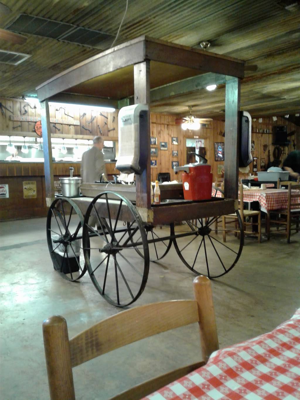 Gradys BBQ | restaurant | 7400 Bandera Rd, San Antonio, TX 78238, USA | 2106842899 OR +1 210-684-2899